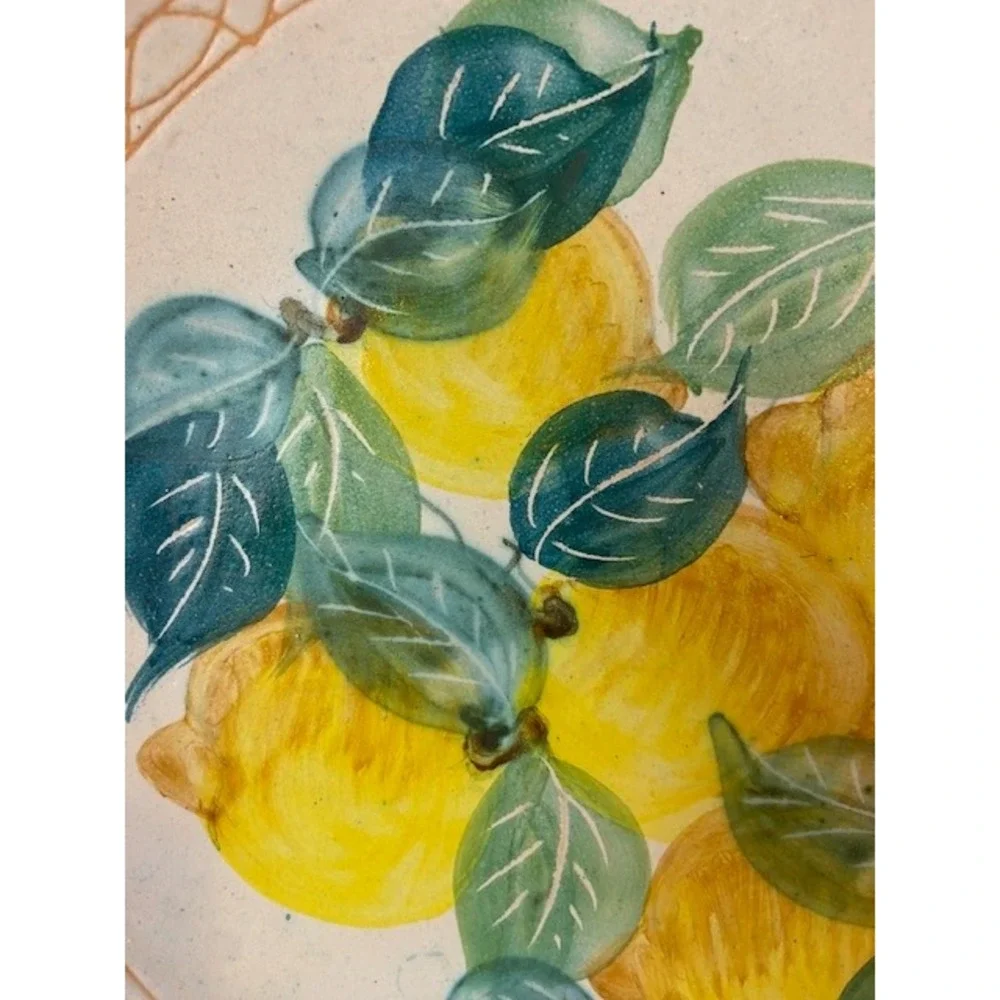 Italian Pottery Hand Painted Lemon Plate Santo Stefano di Camastra Sicily 8.5